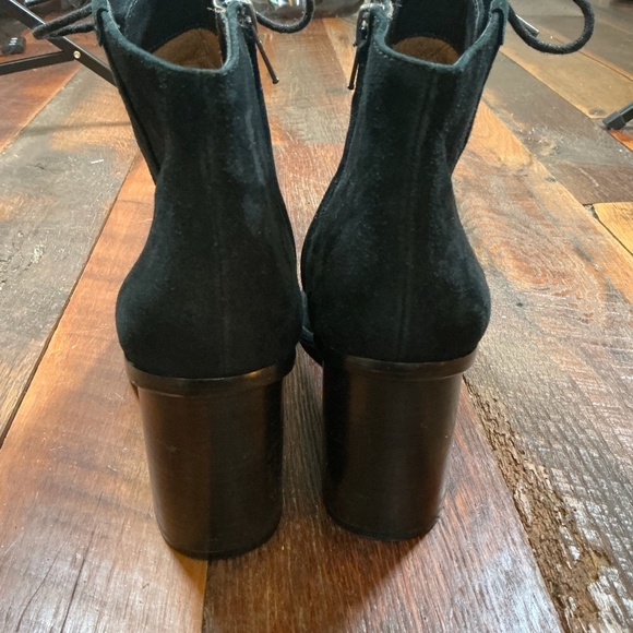 Frye Amy Black Suede Peep Toe Lace-Up Booties Size 8.5 - Picture 7 of 14